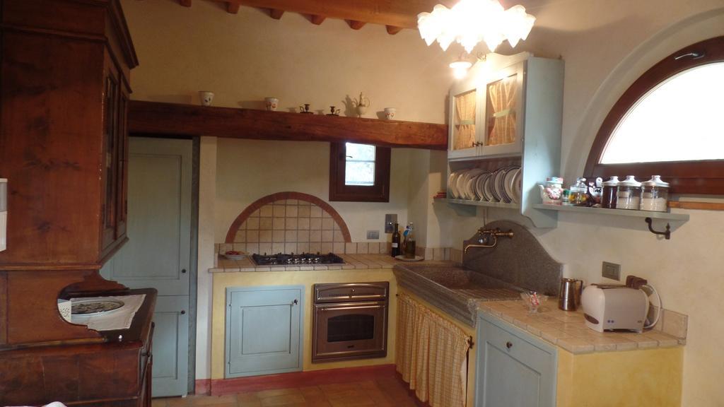 Il Fienile Holiday Home Le Fornacette Екстериор снимка